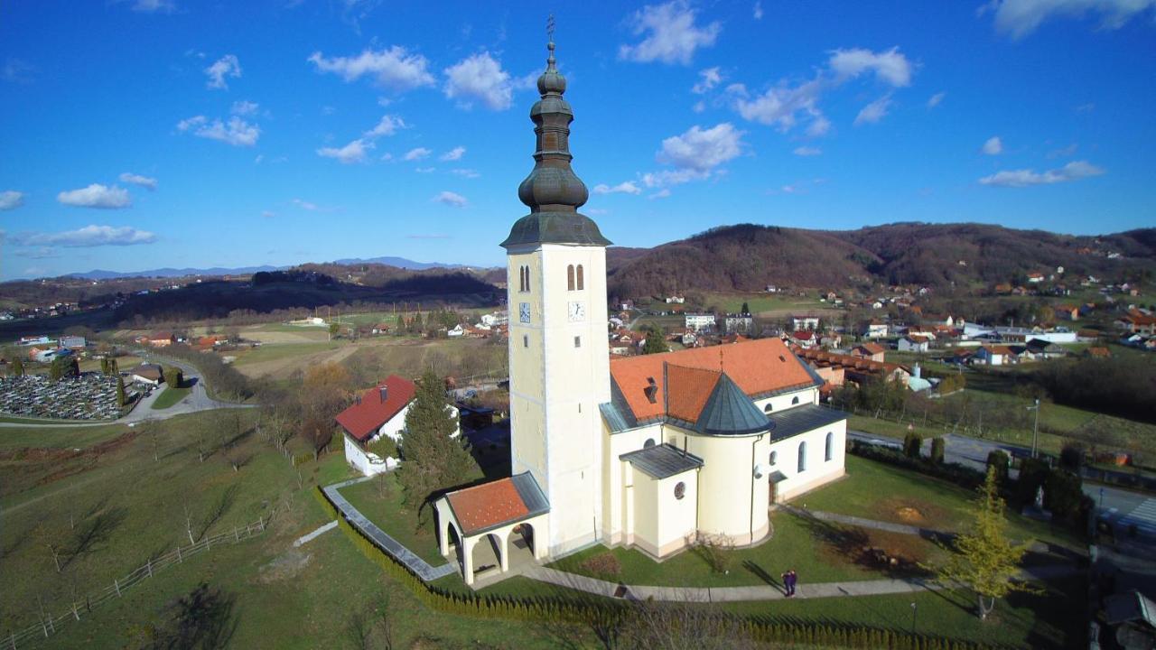 Holiday Home Hizica V Plavem Trnacu Gornja Stubica Bagian luar foto